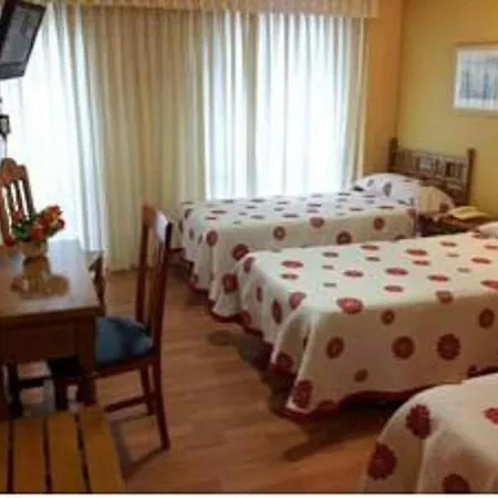 Canaima Hotel 2*