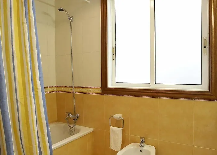 Canaima Szálloda 2*